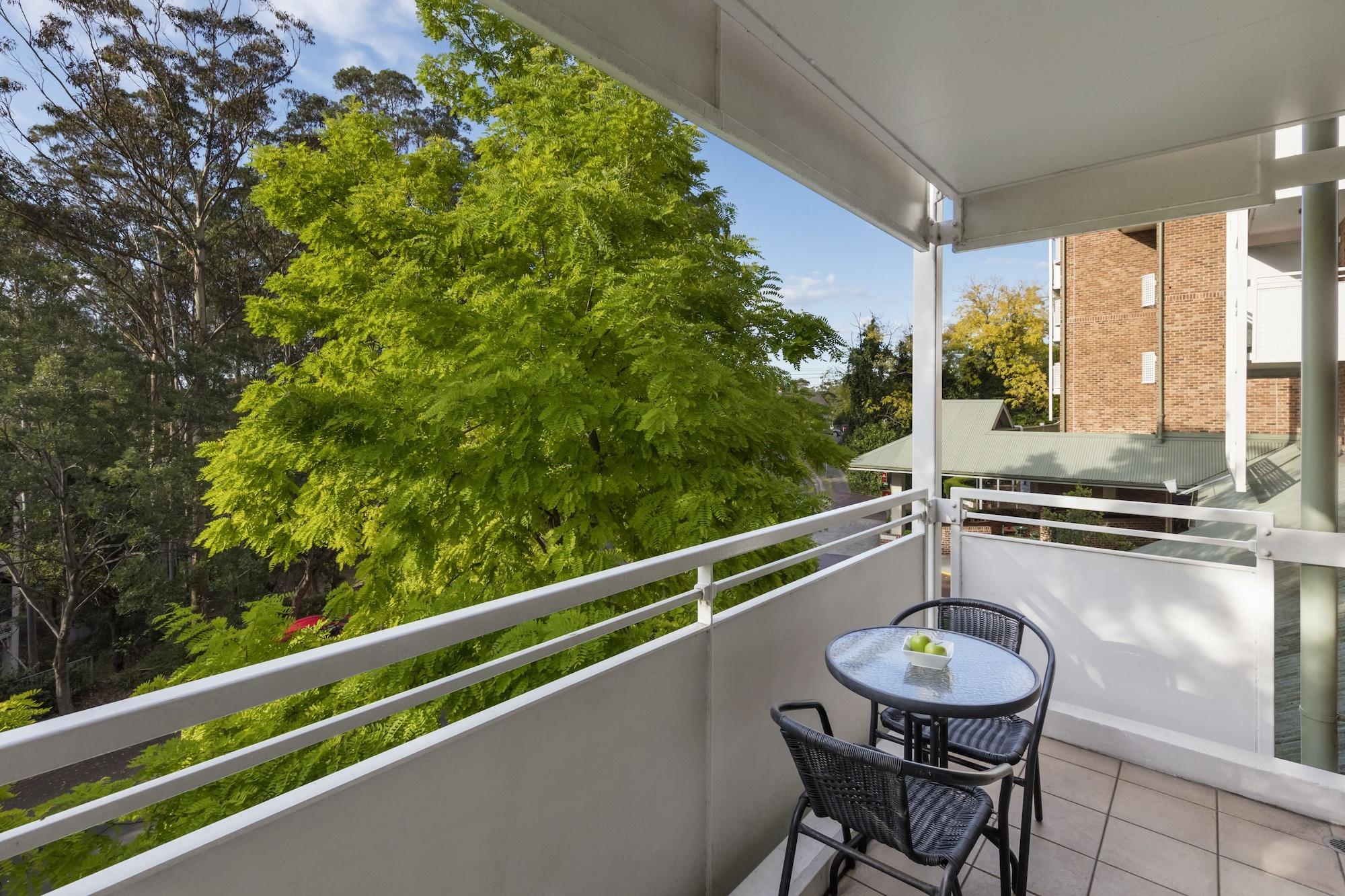 Nesuto Pennant Hills Aparthotel Exterior photo